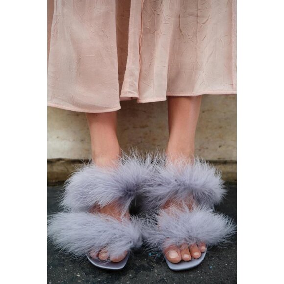 ZARA FEATHER HEELED SANDALS - Picture 2 of 5